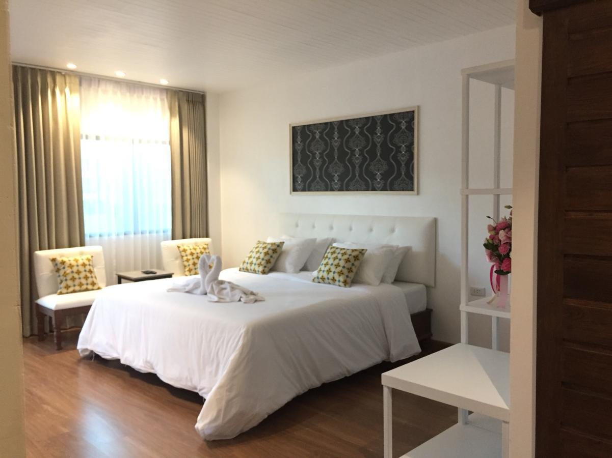 Phetcharat Grand Hotel Maesot Mae Sot Extérieur photo