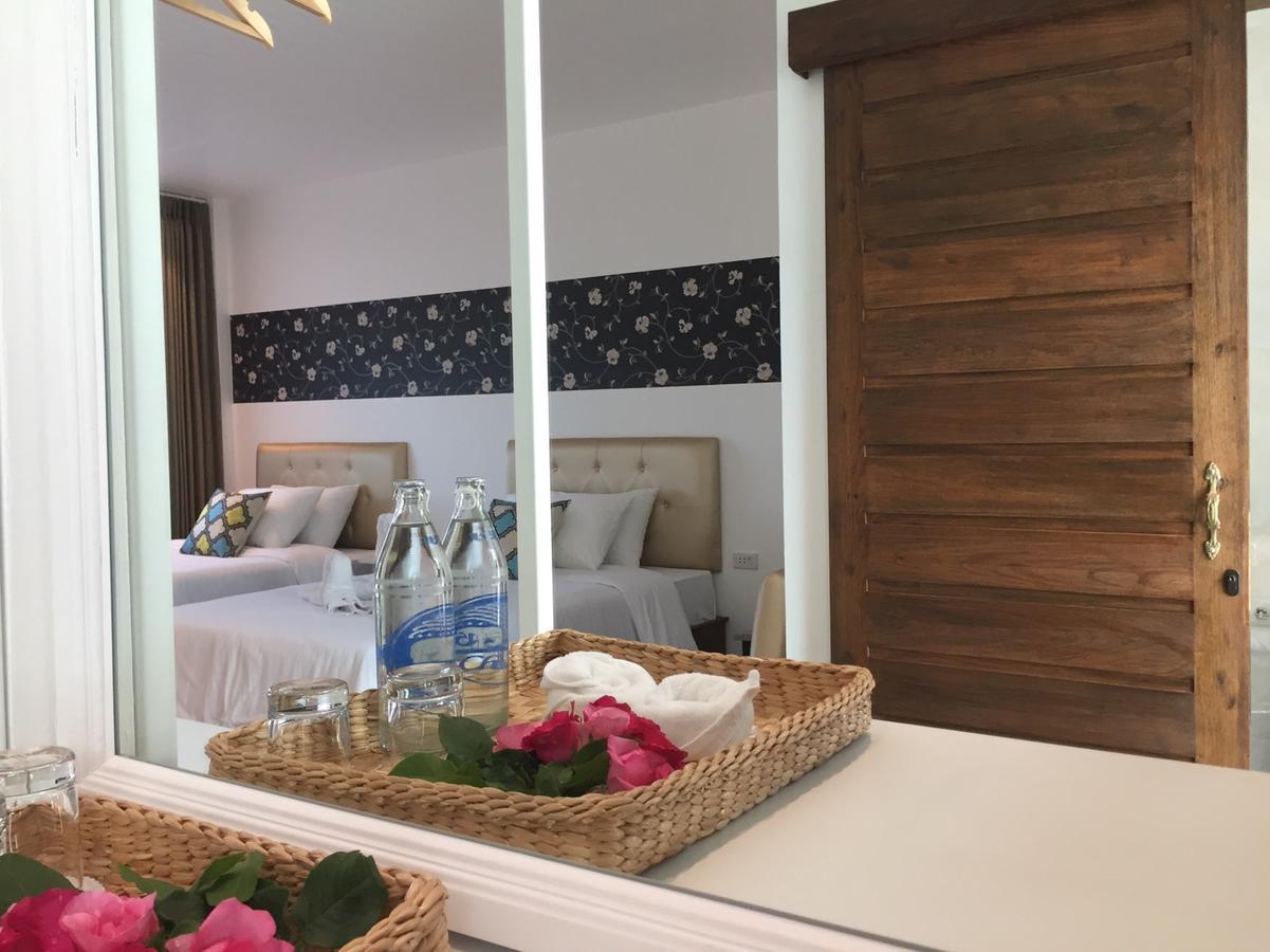 Phetcharat Grand Hotel Maesot Mae Sot Extérieur photo