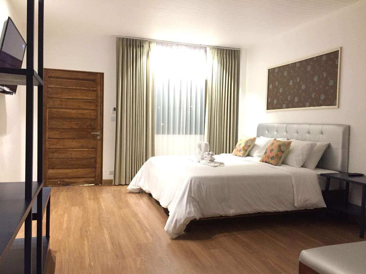 Phetcharat Grand Hotel Maesot Mae Sot Extérieur photo