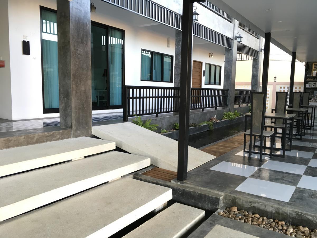 Phetcharat Grand Hotel Maesot Mae Sot Extérieur photo