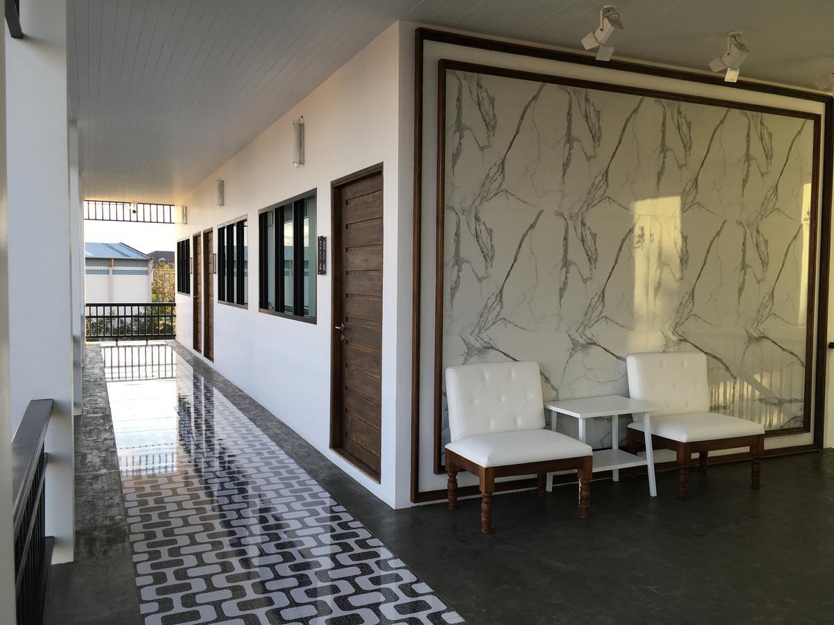 Phetcharat Grand Hotel Maesot Mae Sot Extérieur photo