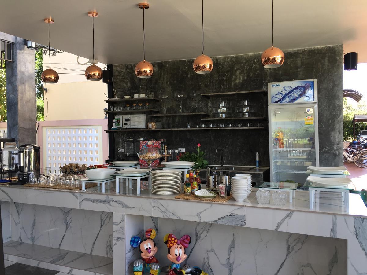 Phetcharat Grand Hotel Maesot Mae Sot Extérieur photo